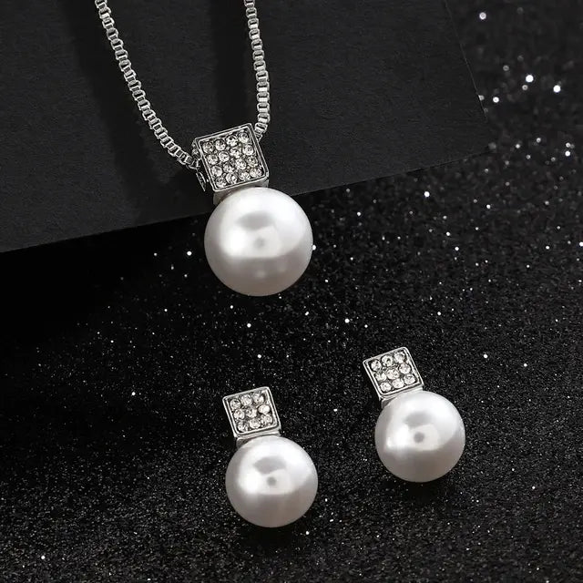 Ladies Women Elegant Imitation Pearl Necklace Earrings Rhinestones Geometry Necklaces Bride Wedding Party Jewellery Set Gifts New